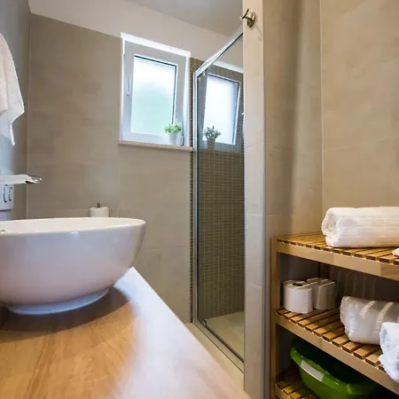 Maris - One Bedroom Apartment Cavtat